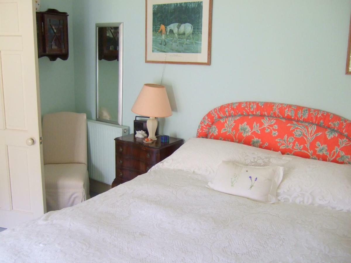 Shalbourne Westcourt Farm Bed & Breakfast エクステリア 写真